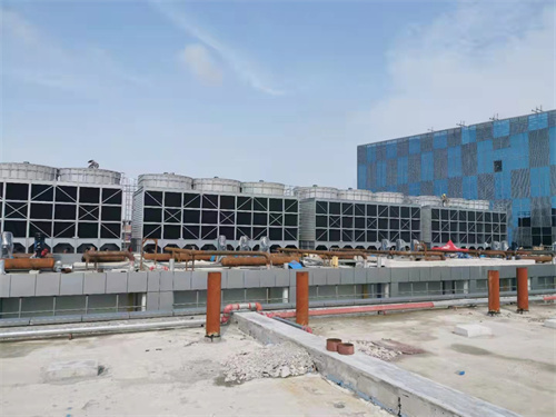 中央空調(diào)制冷模式下的工業(yè)冷卻塔控制策略(中央空調(diào)冷卻塔工廠制冷方案)
